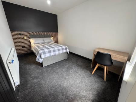 1 bedroom Flat to let in Bath Street, Stoke-on-Trent, ST4