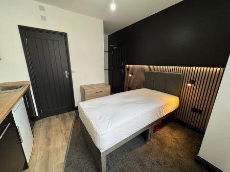 1 bedroom Flat to let in Bath Street, Stoke-on-Trent, ST4