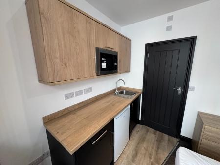 1 bedroom Flat to let in Bath Street, Stoke-on-Trent, ST4