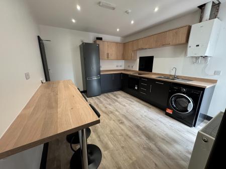 1 bedroom Flat to let in Bath Street, Stoke-on-Trent, ST4