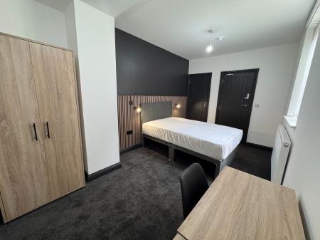 1 bedroom Flat to let in Bath Street, Stoke-on-Trent, ST4