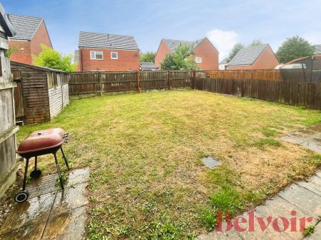 5 bedroom Detached house to let in Centurion Crescent, Newcastle-under-Lyme, ST5