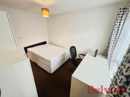 5 bedroom Detached house to let in Centurion Crescent, Newcastle-under-Lyme, ST5