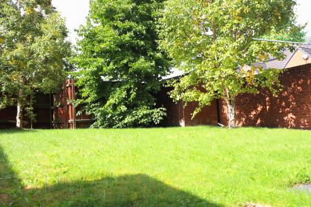 4 bedroom Semi-detached house to let in Comet Avenue, Knutton, ST5