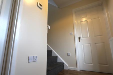 4 bedroom Semi-detached house to let in Comet Avenue, Knutton, ST5
