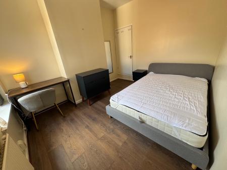 4 bedroom End of terrace house to let in Enderley Street, Newcastle-under-Lyme, ST5