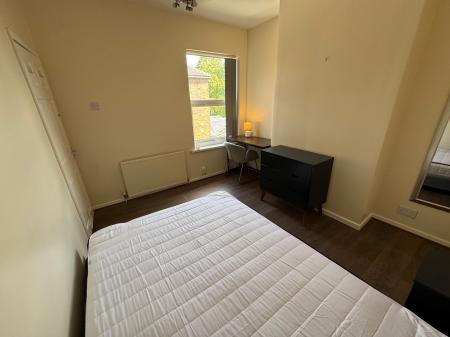 4 bedroom End of terrace house to let in Enderley Street, Newcastle-under-Lyme, ST5