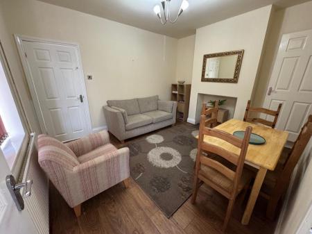 4 bedroom End of terrace house to let in Enderley Street, Newcastle-under-Lyme, ST5