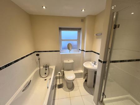 2 bedroom Apartment to let in Enderley Street, Newcastle-under-Lyme, ST5