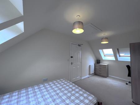 7 bedroom Detached house to let in Galingale View, Newcastle-under-Lyme, ST5