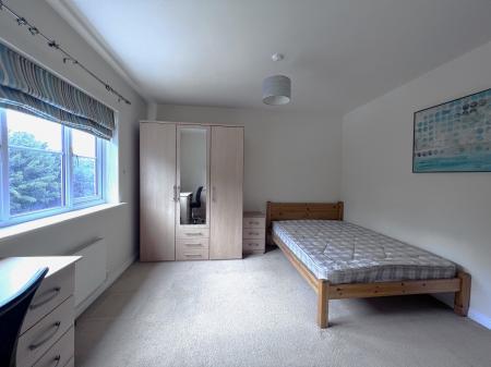 7 bedroom Detached house to let in Galingale View, Newcastle-under-Lyme, ST5