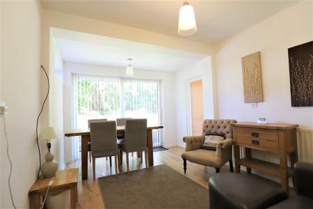 4 bedroom Semi-detached house to let in Hawkstone Close, Newcastle-under-Lyme, ST5