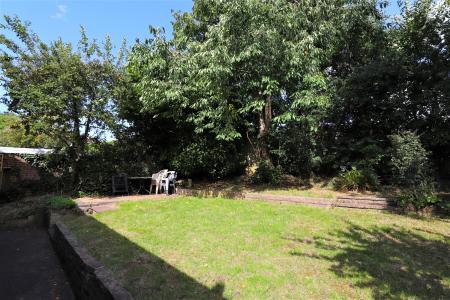 4 bedroom Semi-detached house to let in Hawkstone Close, Newcastle-under-Lyme, ST5