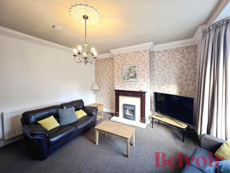 5 bedroom Terraced House to let in High Street, Silverdale, ST5
