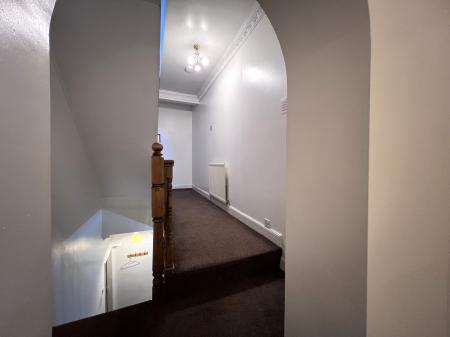 6 bedroom Terraced House to let in High Street, Silverdale, ST5
