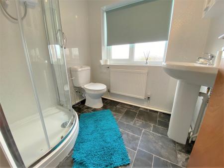 6 bedroom Terraced House to let in High Street, Silverdale, ST5