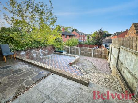 5 bedroom Terraced House to let in High Street, Silverdale, ST5