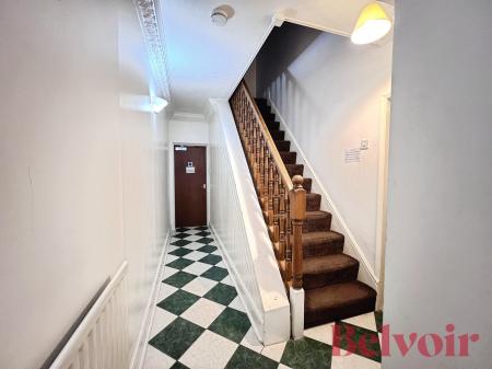 5 bedroom Terraced House to let in High Street, Silverdale, ST5