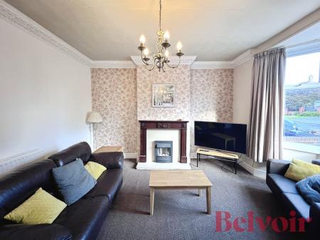 5 bedroom Terraced House to let in High Street, Silverdale, ST5