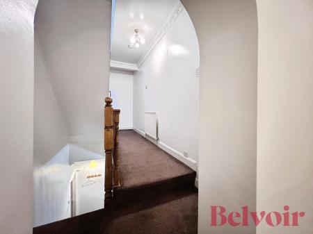 5 bedroom Terraced House to let in High Street, Silverdale, ST5