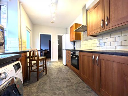 4 bedroom Terraced House to let in King Street, Cross Heath, Newcastle-under-Lyme, ST5