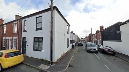 4 bedroom Terraced House to let in Lily Street, Wolstanton, ST5