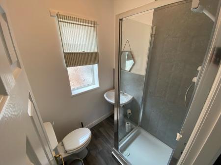 4 bedroom Terraced House to let in Liverpool Road, Newcastle-under-Lyme, ST5