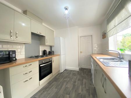 4 bedroom Terraced House to let in Liverpool Road, Newcastle-under-Lyme, ST5