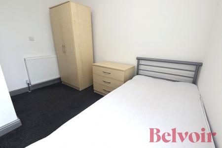 London Road, Newcastle-under-Lyme, ST5