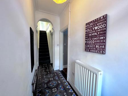 4 bedroom Town house to let in Princes Road, Stoke-on-Trent, ST4