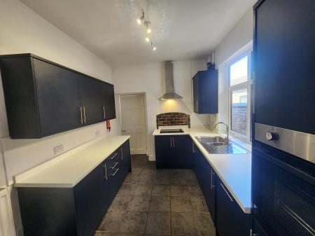 3 bedroom Terraced House to let in Princes Road, Stoke-on-Trent, ST4