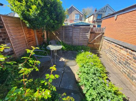 3 bedroom Terraced House to let in Princes Road, Stoke-on-Trent, ST4