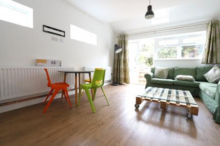 4 bedroom End of terrace house to let in Shaw Street, Newcastle-under-Lyme, ST5