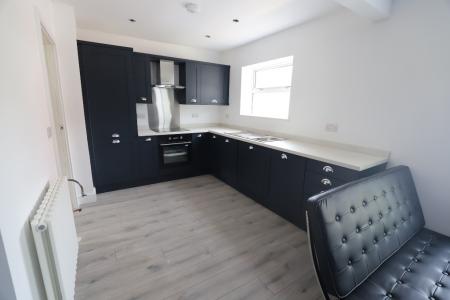 4 bedroom Semi-detached house to let in Underwood Road, Newcastle-under-Lyme, ST5