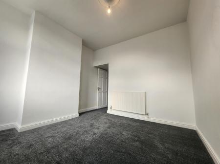 2 bedroom Terraced House to let in Stoke Old Road, Stoke-on-Trent, ST4