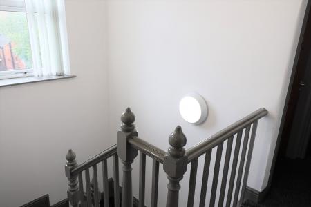 1 bedroom House share to let in London Road, Newcastle-under-Lyme, ST5