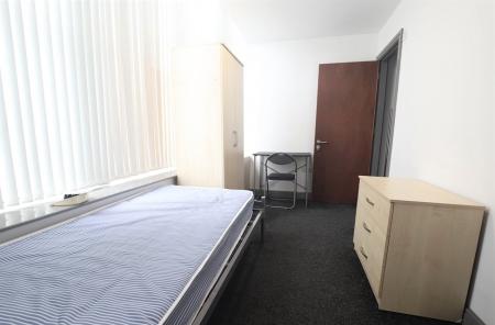 London Road, Newcastle-under-Lyme, ST5