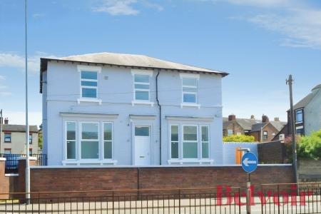 1 bedroom House share to let in London Road, Newcastle-under-Lyme, ST5