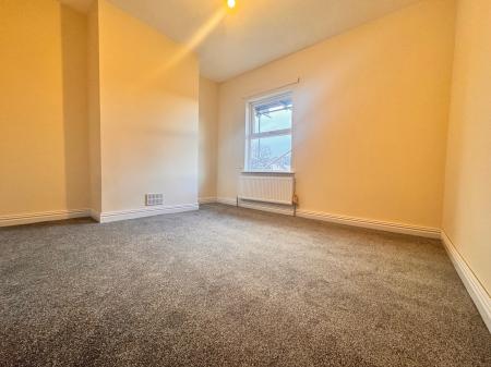 2 bedroom Terraced House to let in Clifton Street, Fenton, ST4
