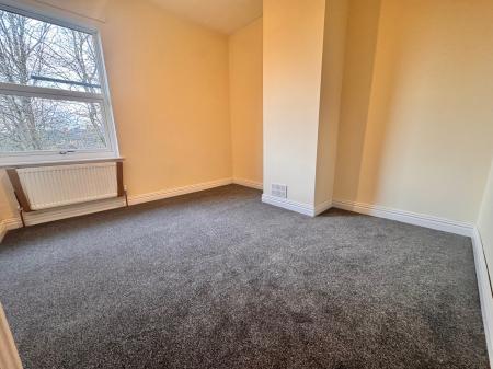 2 bedroom Terraced House to let in Clifton Street, Fenton, ST4