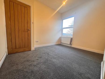 2 bedroom Terraced House to let in Clifton Street, Fenton, ST4