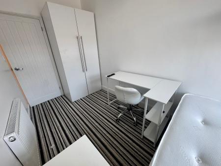 1 bedroom Terraced House to let in Guildford Street, Stoke-on-Trent, ST4