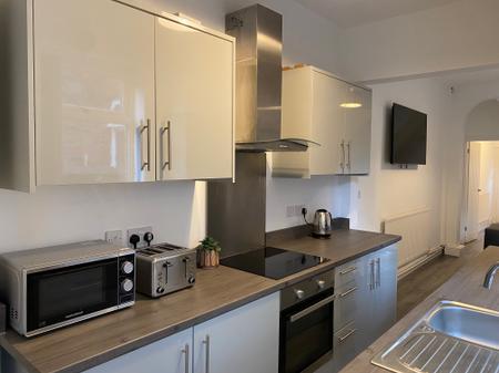 1 bedroom Terraced House to let in Guildford Street, Stoke-on-Trent, ST4