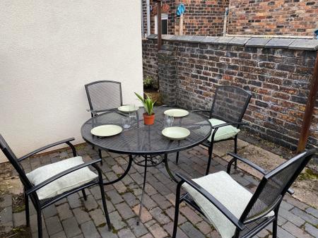 1 bedroom Terraced House to let in Guildford Street, Stoke-on-Trent, ST4