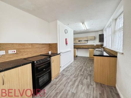 3 bedroom Semi-detached house to let in Cheltenham Grove, Silverdale, ST5