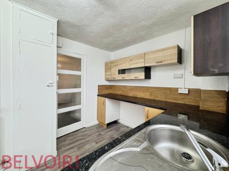 3 bedroom Semi-detached house to let in Cheltenham Grove, Silverdale, ST5