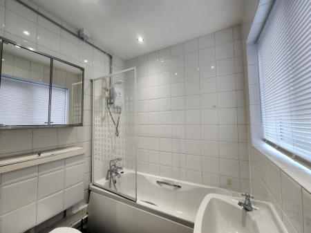 2 bedroom Terraced House to let in Greatbatch Avenue, Penkhull, Stoke-on-Trent, ST4