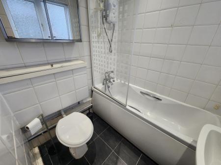 2 bedroom Terraced House to let in Greatbatch Avenue, Penkhull, Stoke-on-Trent, ST4