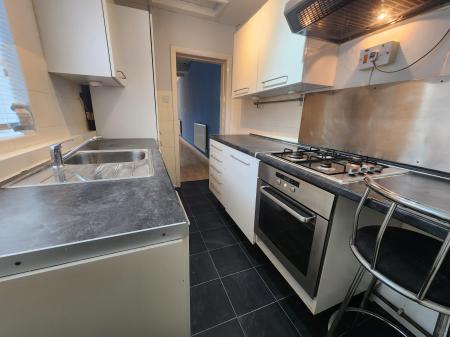 2 bedroom Terraced House to let in Greatbatch Avenue, Penkhull, Stoke-on-Trent, ST4