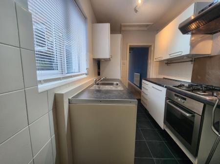 2 bedroom Terraced House to let in Greatbatch Avenue, Penkhull, Stoke-on-Trent, ST4